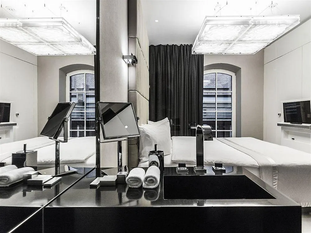 Hotel Blow Up Hall 5050 Poznan