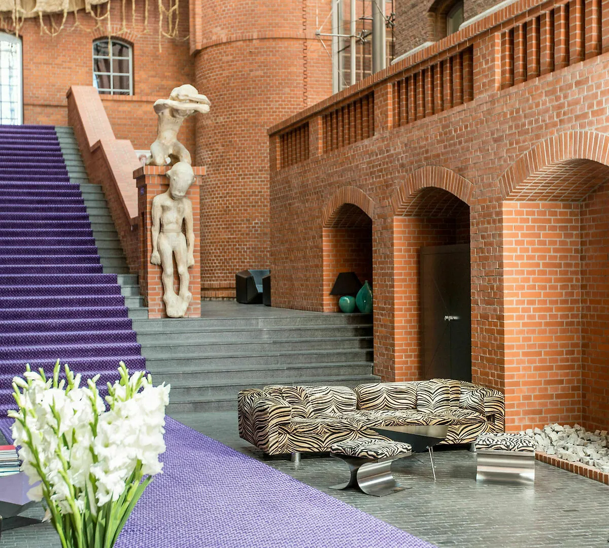 Hotel Blow Up Hall 5050 Poznan